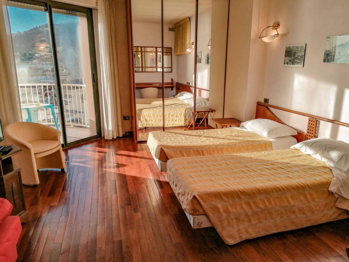 Hotel Sirenella Mele Bagian luar foto