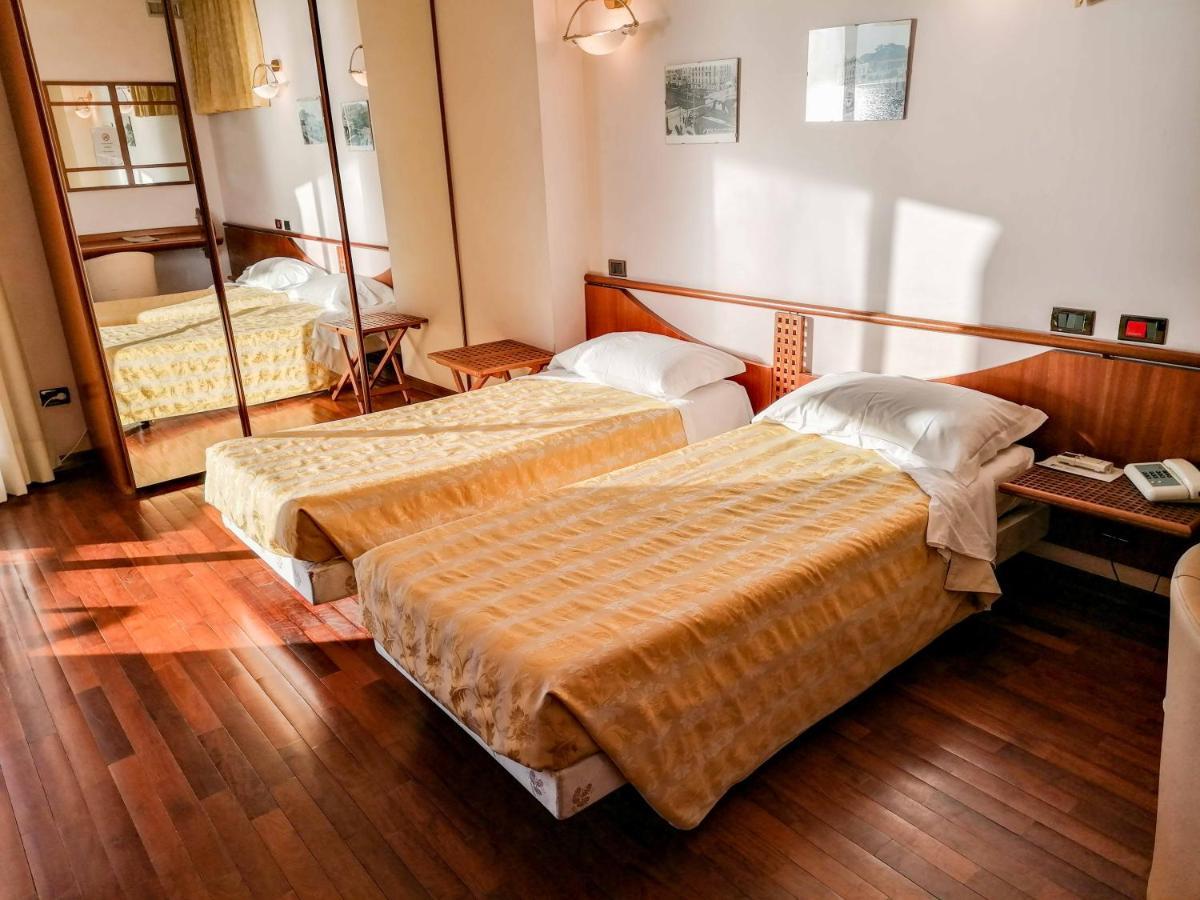Hotel Sirenella Mele Bagian luar foto