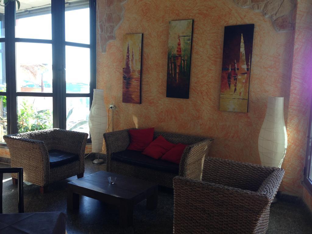 Hotel Sirenella Mele Bagian luar foto