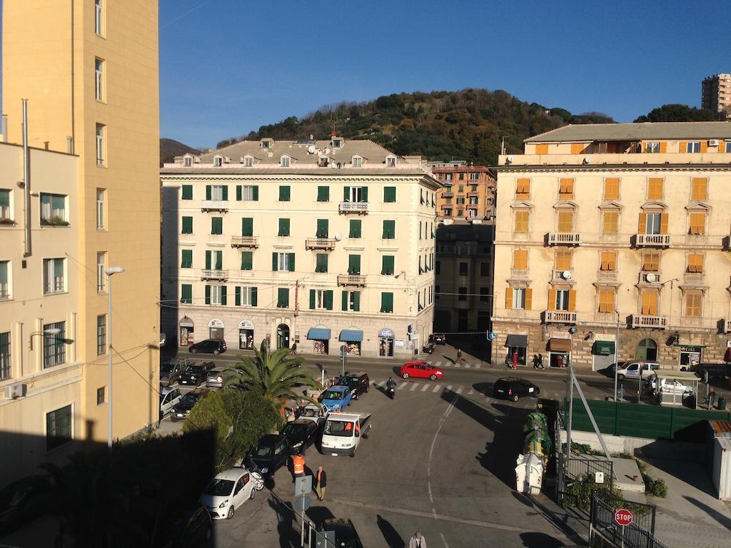 Hotel Sirenella Mele Bagian luar foto