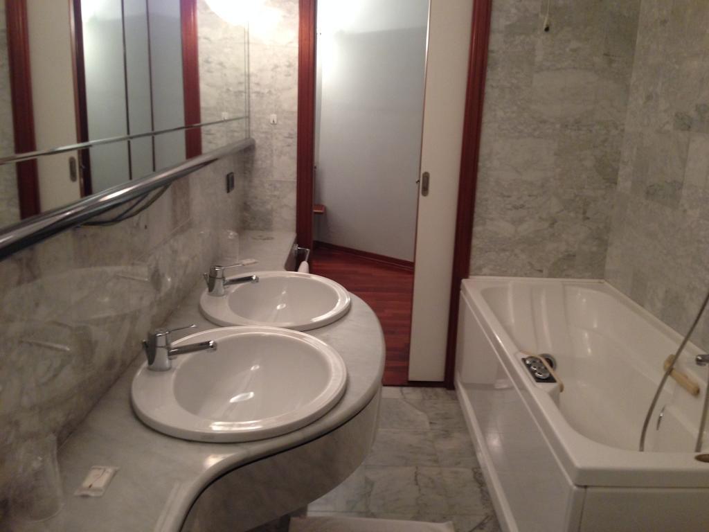 Hotel Sirenella Mele Ruang foto